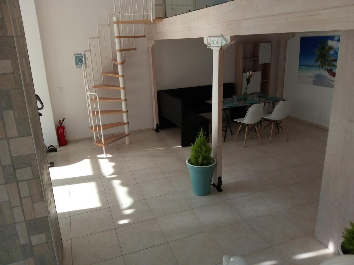 Vonitsa Loft Apartment 1 Екстер'єр фото